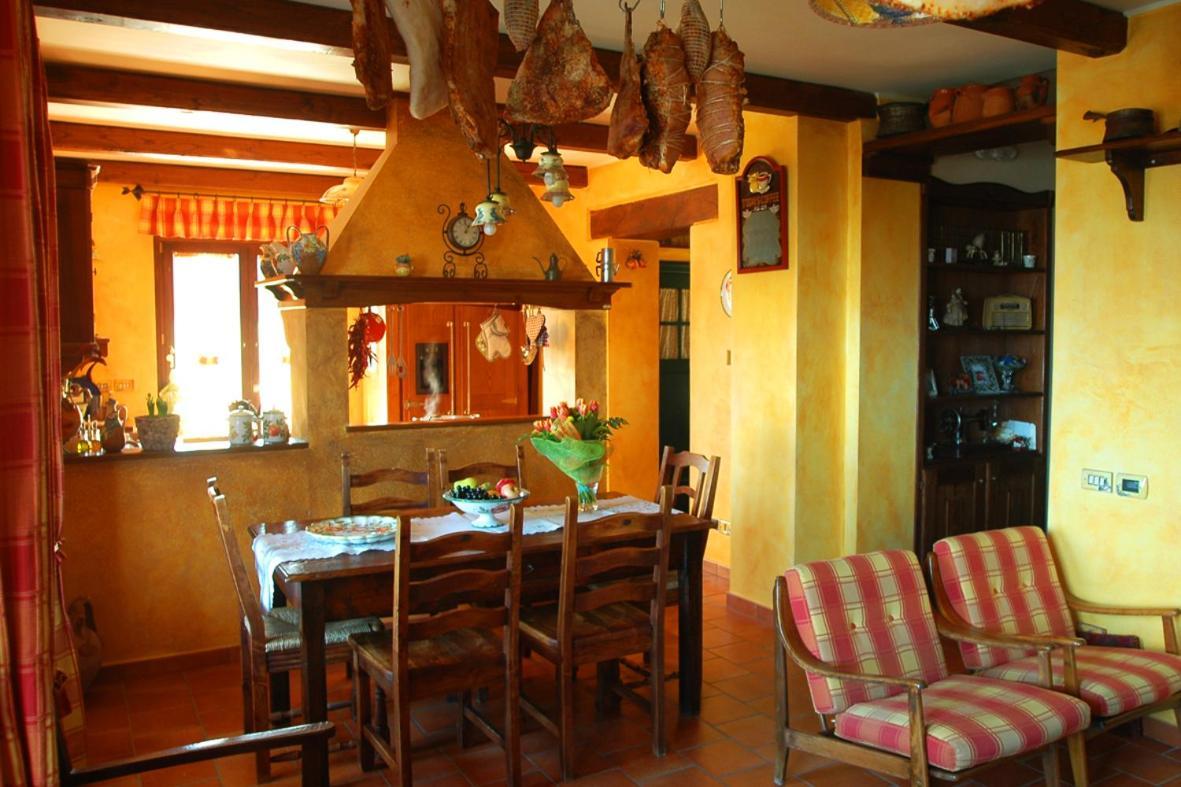 Bosco D'Olmi Country House Sant'Andrea del Garigliano Dış mekan fotoğraf