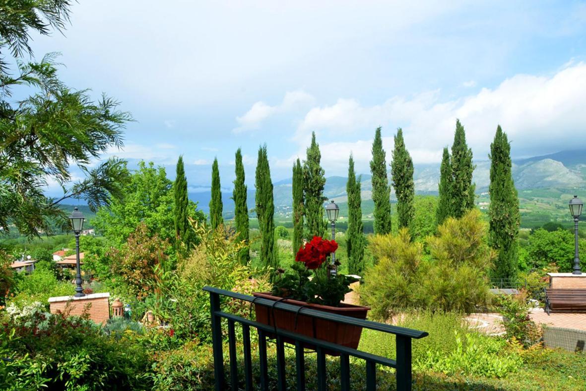 Bosco D'Olmi Country House Bed & Breakfast Sant'Andrea del Garigliano Dış mekan fotoğraf