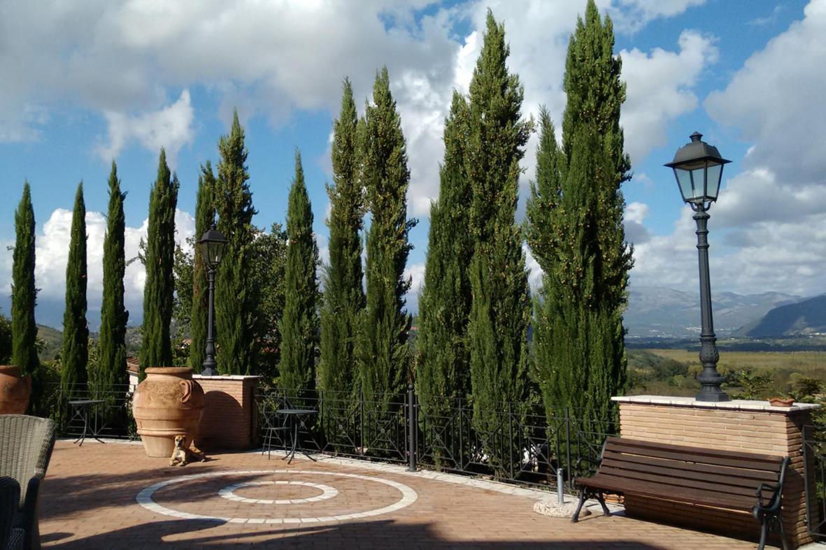 Bosco D'Olmi Country House Sant'Andrea del Garigliano Dış mekan fotoğraf