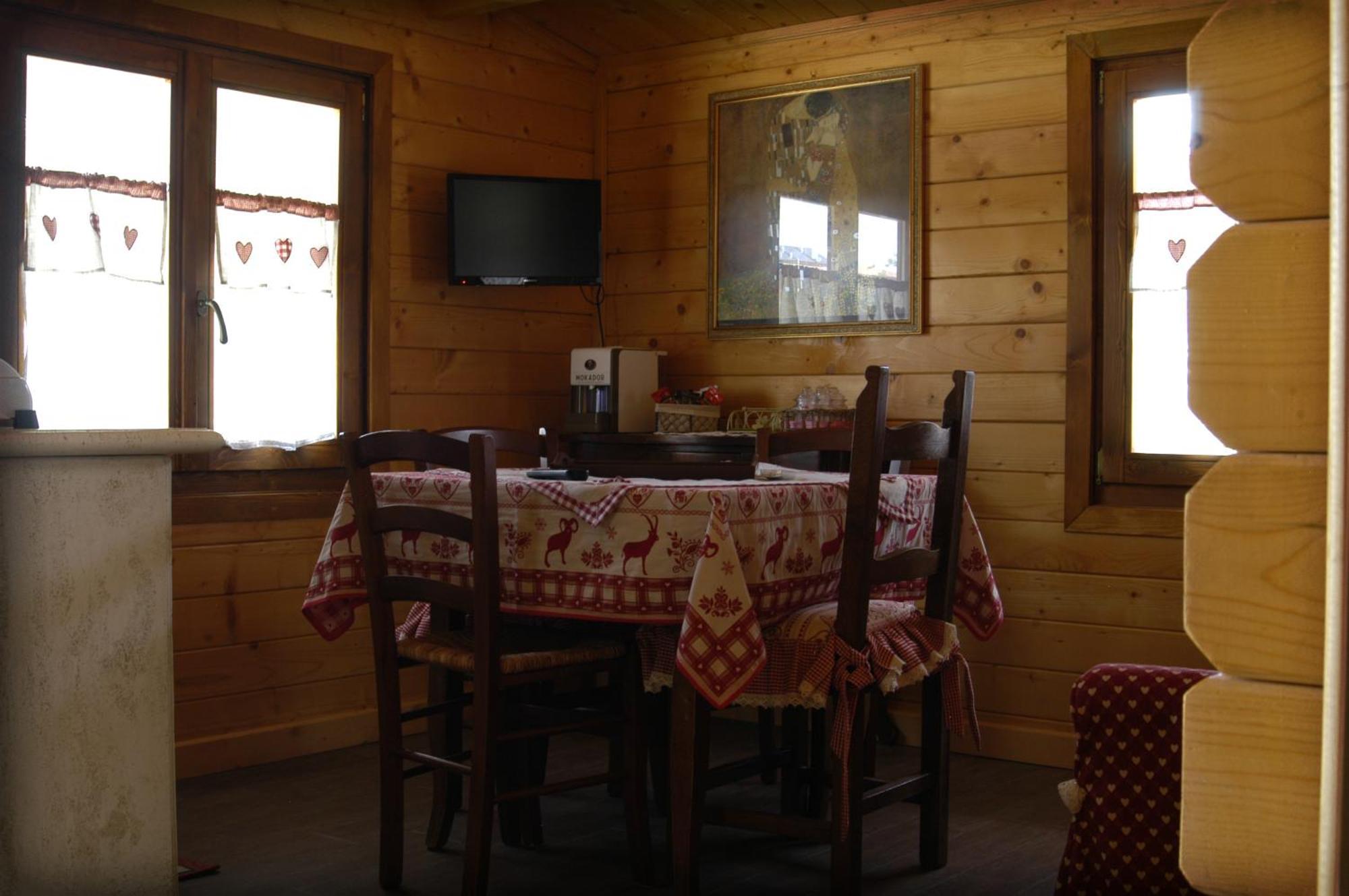 Bosco D'Olmi Country House Sant'Andrea del Garigliano Dış mekan fotoğraf